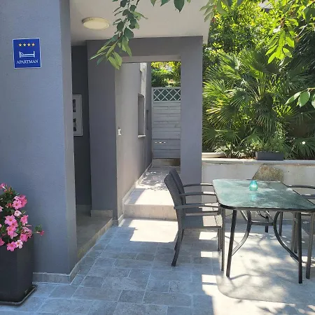 Apartment Vigo Pula